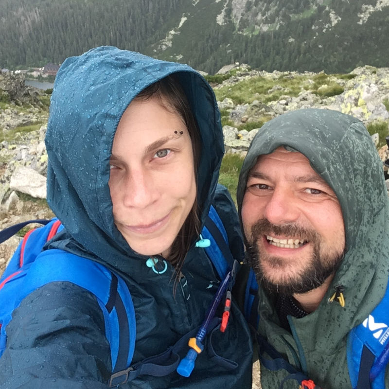 Piatkovú tanečnú scénu osviežia svojím dnb setom duo Ke3n & Gabanna
