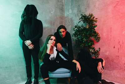 Confidence Man