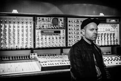 DJ Shadow