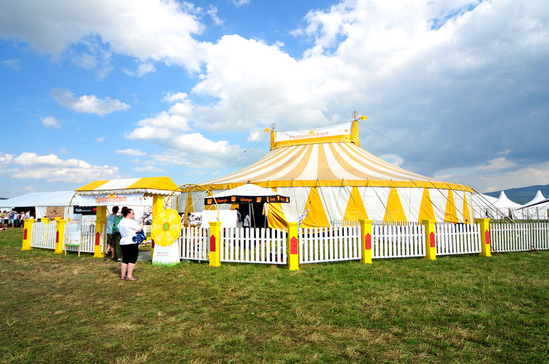 Inspirative discussions in Optimist-Tent