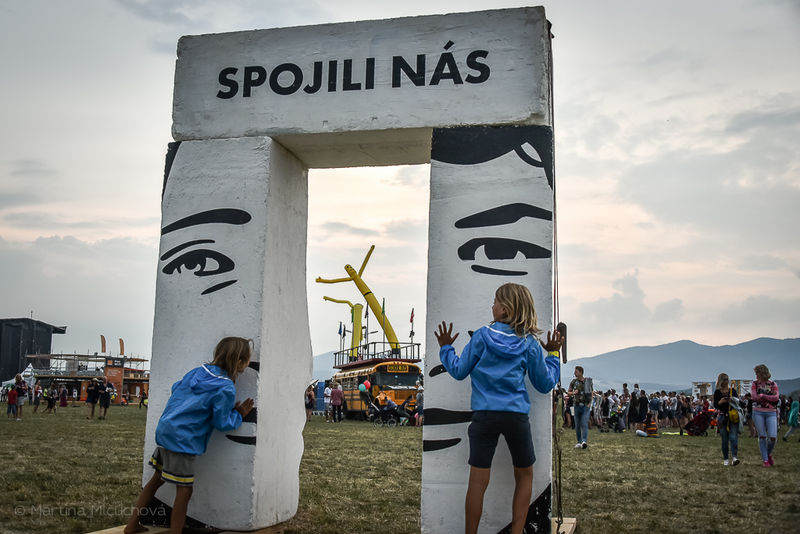 Martin Dzurek, Ján Vajsábel: Spojili nás