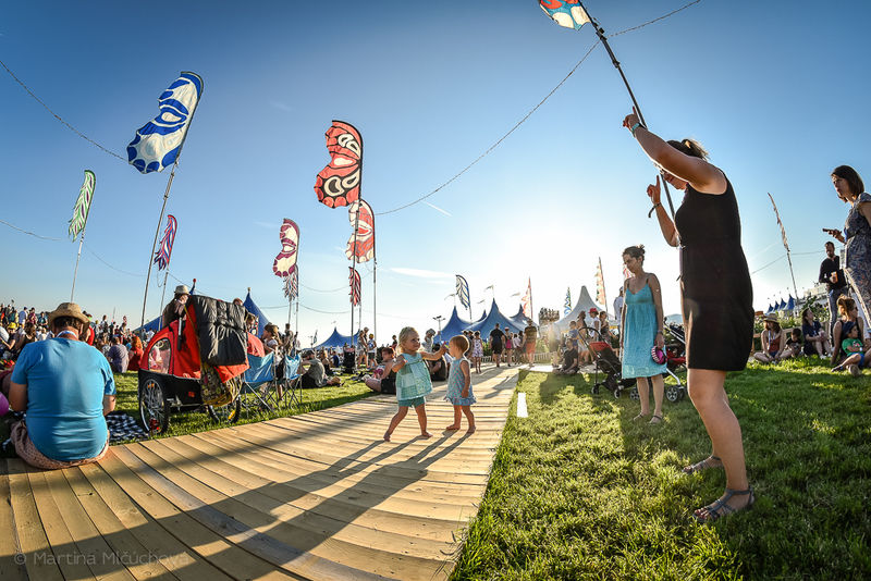 Pads, wipes and diapers in the changing tent