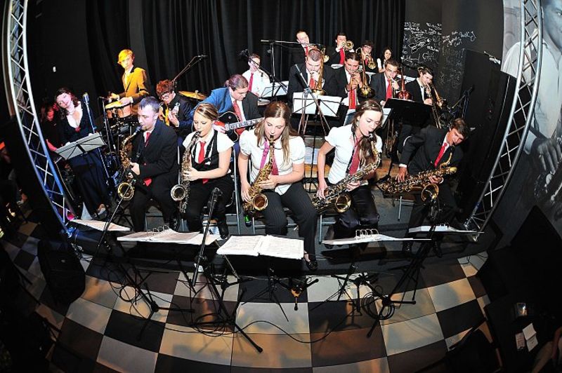 Swingless Jazz Ensemble – the student big band to play with Vec, Billy Barman, and Lasky