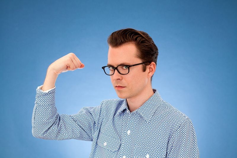 Tom Vek - multi-instrumentalist from the garage