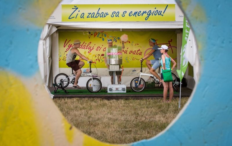 “Žiť energiou” will teach you how to save power and the environment