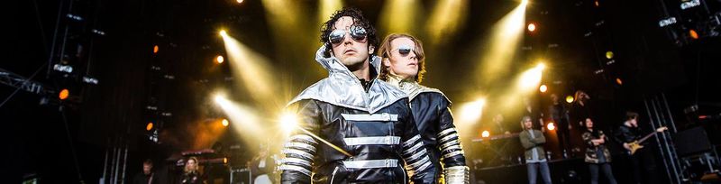 Ylvis – The Expensive Jacket Tour