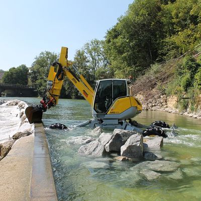 Kráčajúci bager a ďalšie aktivity Slovenského vodohospodárskeho podniku