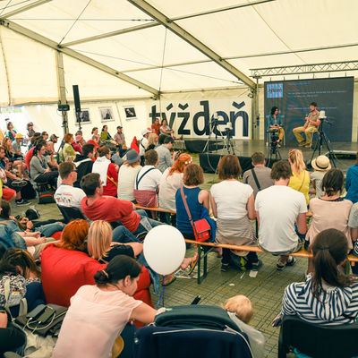 Planetárium, šachové turnaje i diskusie v stane .týždňa